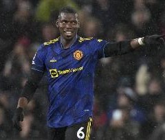 萨哈：博格巴比目前曼联中场都更强，他也有证明自己的动力